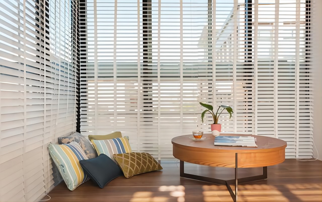 Venetian blinds